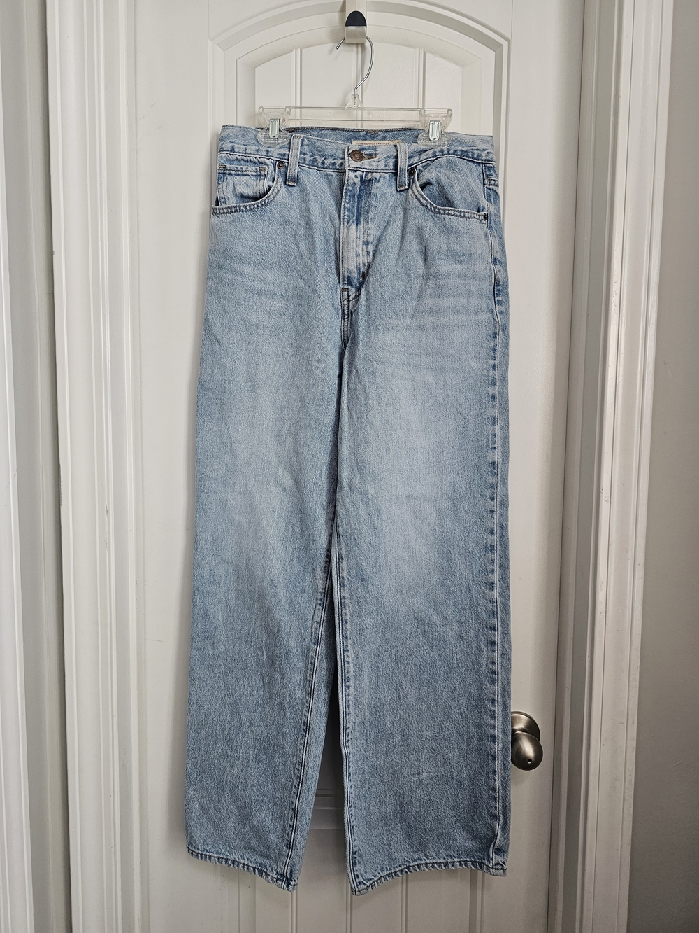 Levis Light Blue Wide-Leg Jeans for Women - Vintage Style